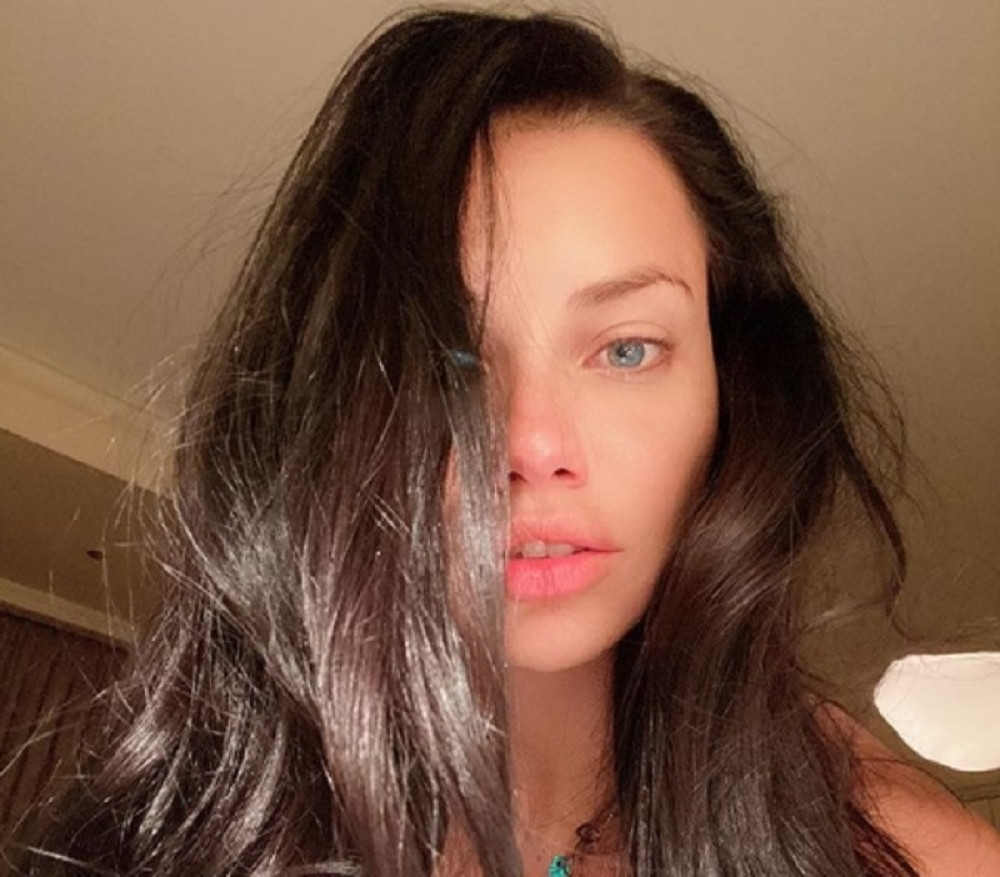 Novi trend koji je uzeo maha - POTPUNO BEZ ŠMINKE! Džej Lo, Andriana Lima, Lejdi Gaga, ali i domaće dive (VIDEO)