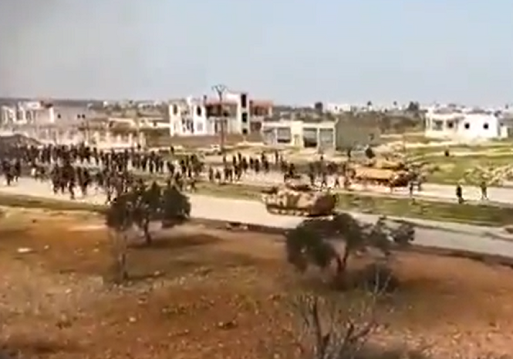 Stotine džihadista juri za njima, hoće da ih linčuju! (VIDEO)