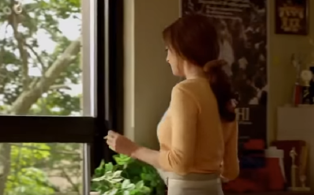 Poznata glumica se porodila kod kuće (FOTO)