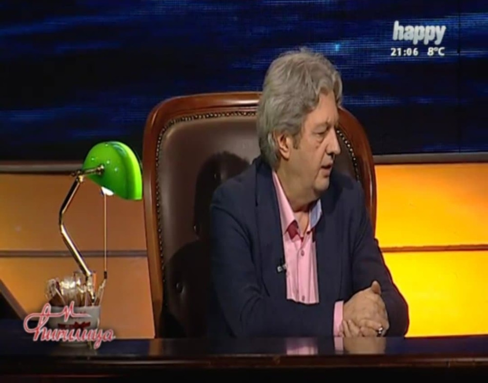 Marić emituje emisiju iz studija koji više nije isti (FOTO)