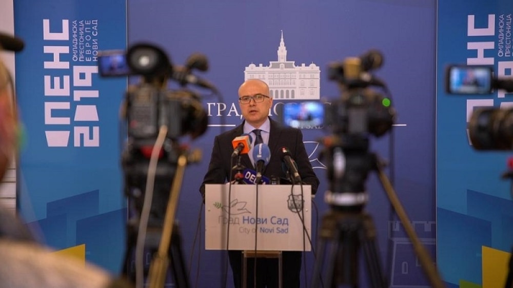 Gradonačelnik Novog Sada apelovao na građane da poštuju uputstva lekara (FOTO/VIDEO)