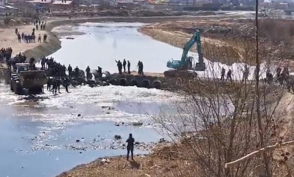 Sukob na Ibru zbog nelegalnog nasipa (VIDEO)