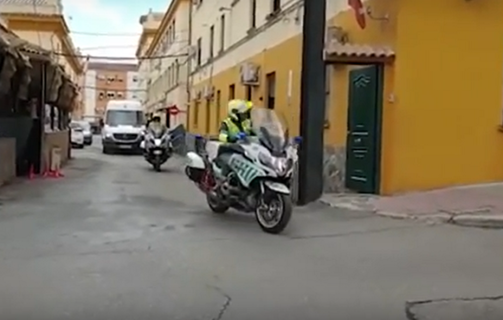 Upali u fabriku i zaplenili 150.000 maski! (VIDEO)