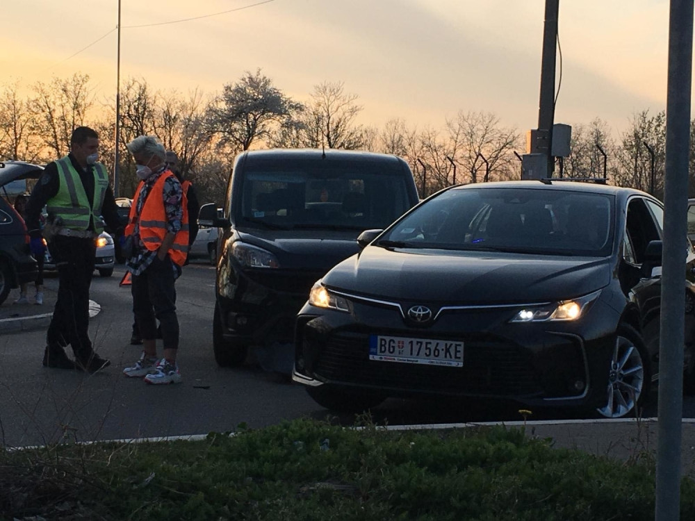 Dušica Jakovljević imala udes! Automobil voditeljke uništen, a vozač pobegao sa mesta nesreće
