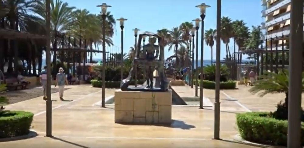 "Ne daju nam da izađemo u dvorište, prodavnice su prazne i plašim se jedne stvari... "