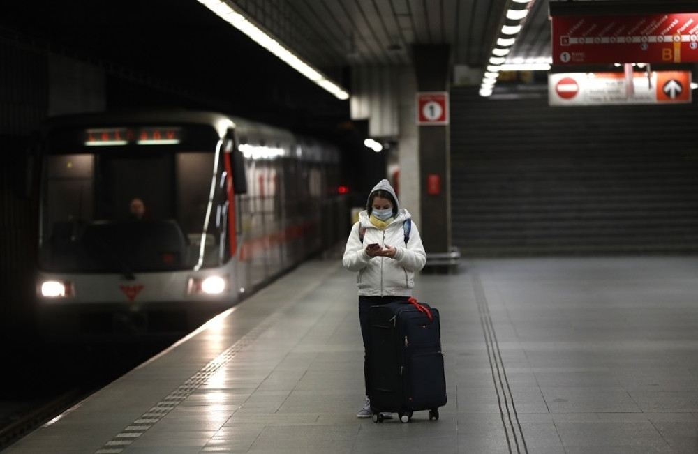 Rekordan broj obolelih tokom vikenda, nove mere od danas!