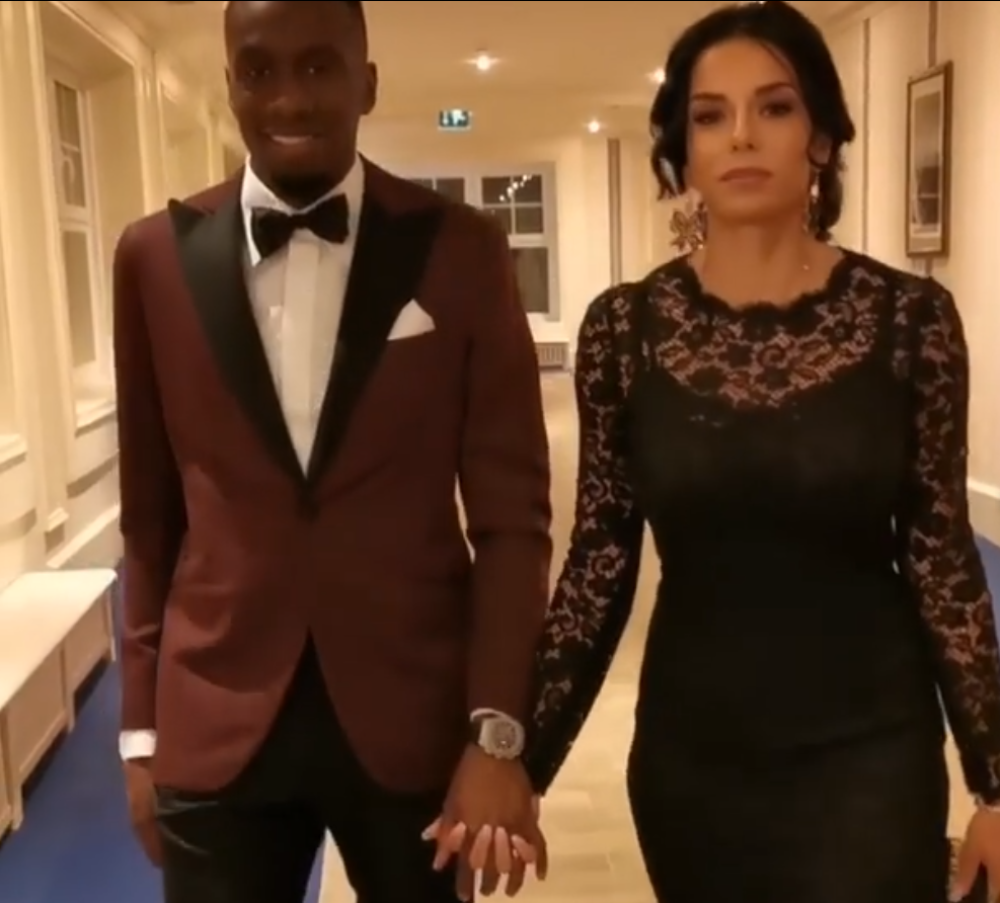 Zvezda Juventusa koja je pozitivna se obezbedio do kraja života, supruga mu direktorka koja posle 3 deteta ima brutalno telo! (FOTO)