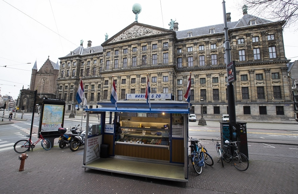 Neko je ispalio hice na ambasadu Saudijsku Arabije