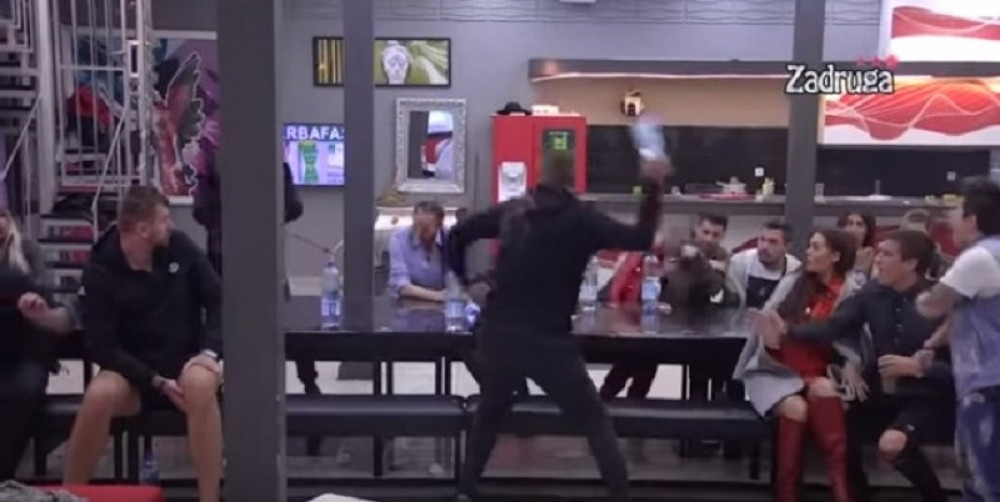 Anabela ponovo žrtva Gagijevog nasilja! Dobila direktan udarac u glavu (VIDEO)