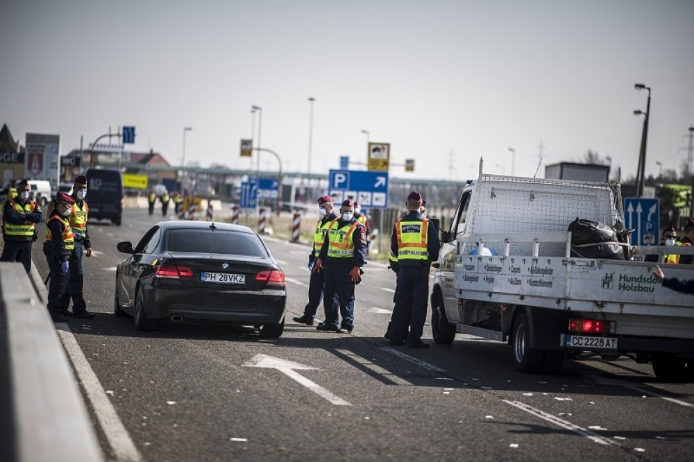 Evo ko je poslušao mere Vlade, a ko je pohitao u Srbiju!