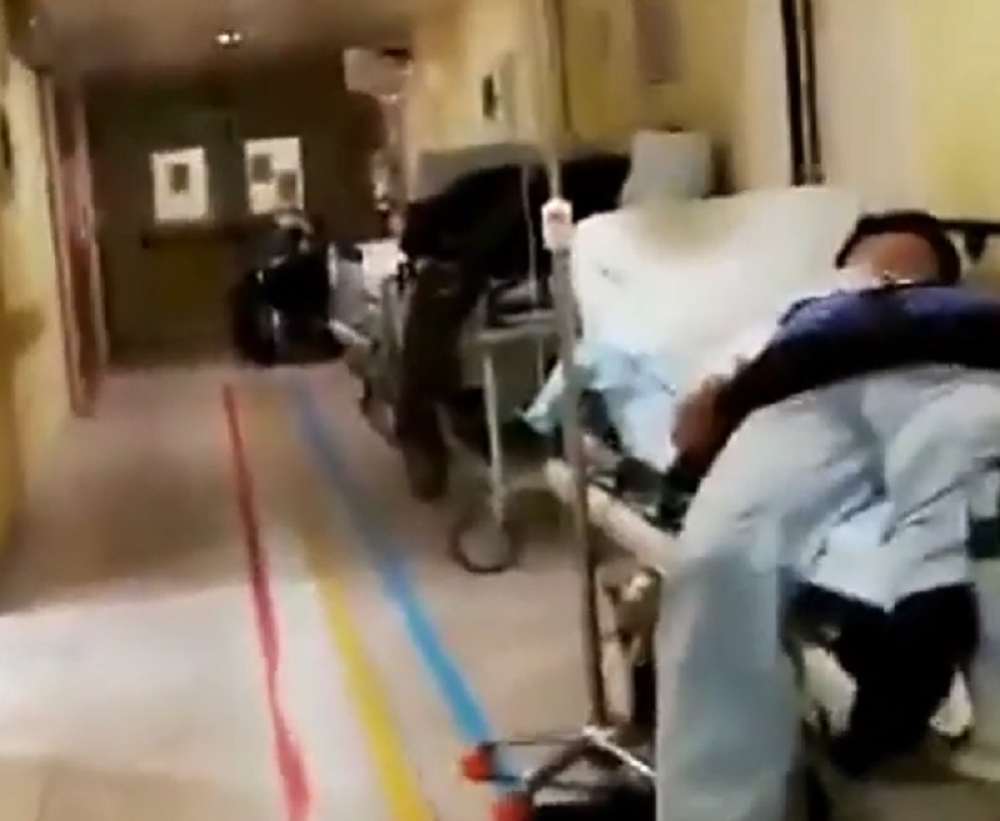 Snimak sa intenzivne nege ledi krv u žilama!