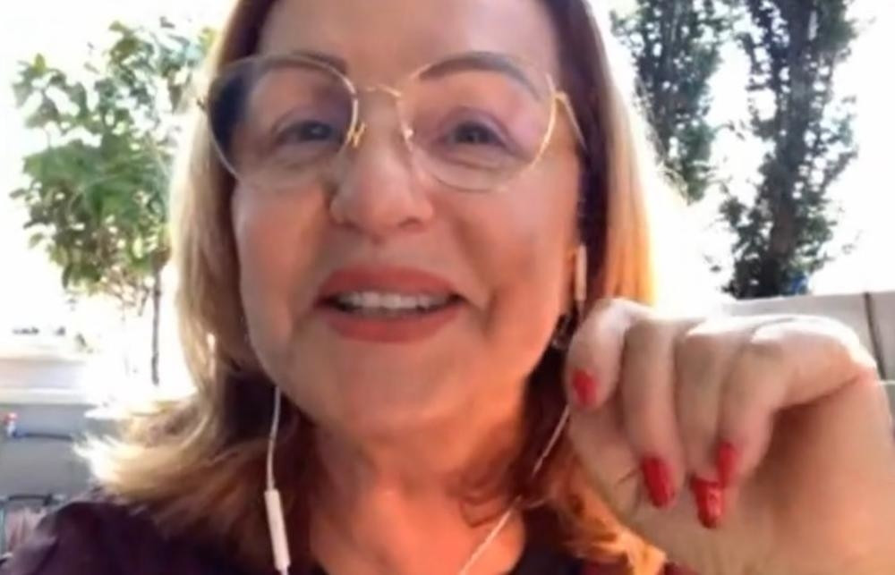 Ana Bekuta držaće koncert sa svoje terase?! Pevačica otkrila kako provodi vreme u izolaciji