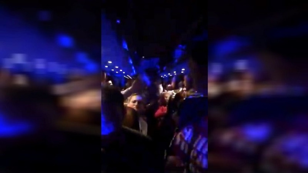 "Nismo više tako mladi, što je život sada znamo. Pruži ruku pomirenja da još jednom pokušamo" (VIDEO)