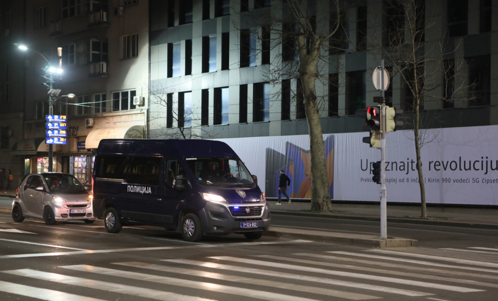 Ukida se javni prevoz, menja se policijski čas!