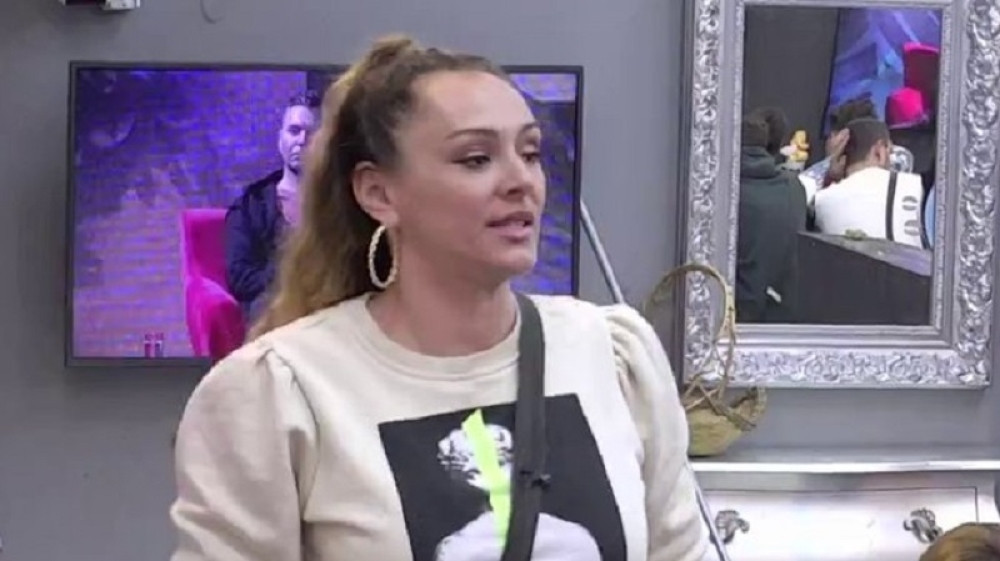 Pljušte tužbe na sve strane! Anabela i Gagi u okršaju, nakon što je čula šta joj se priča iza leđa (VIDEO)