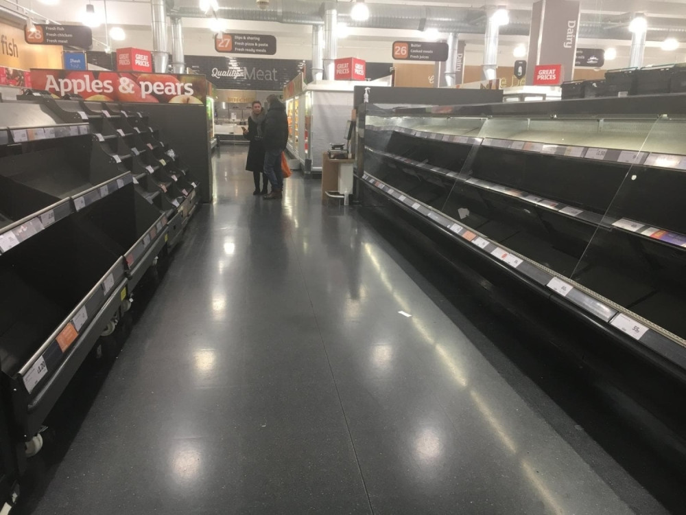 Opustošene radnje sa hranom širom Evrope (FOTO/VIDEO)