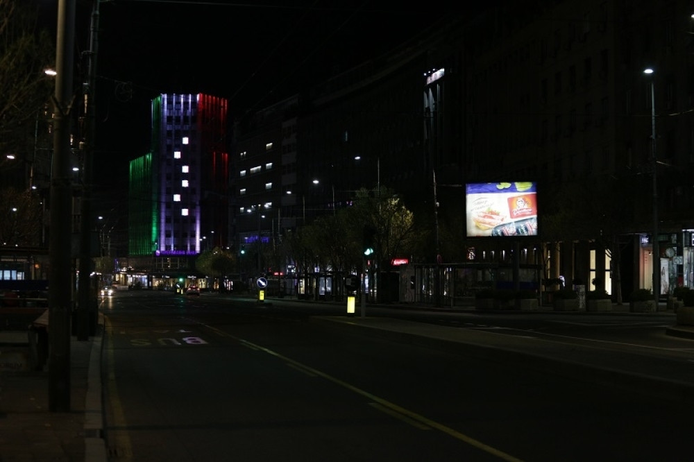 Fontana na Slaviji i Palata Albanije u bojama italijanske zastave (FOTO)