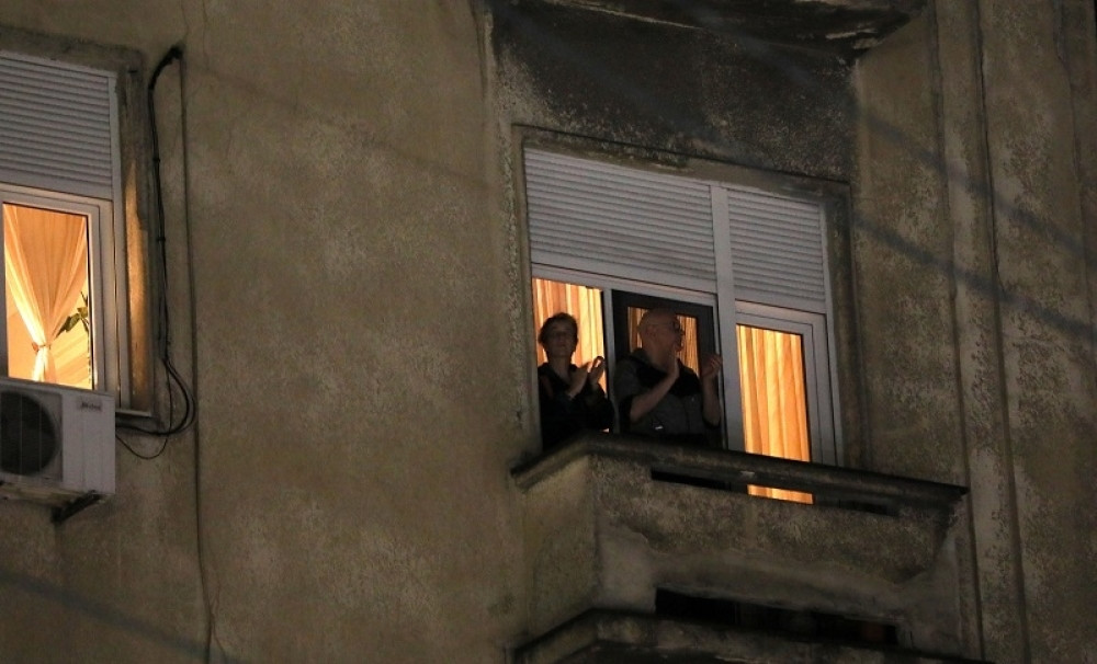 Zemlja u kojoj se zbog odlaska u karantin dobija 1.500 dolara