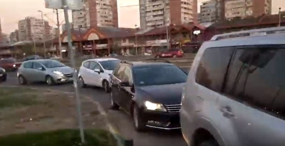 Otkriveno ko je alarmirao građane sa nestašicom goriva, izazvao ogromne redove na benzinskim pumpama