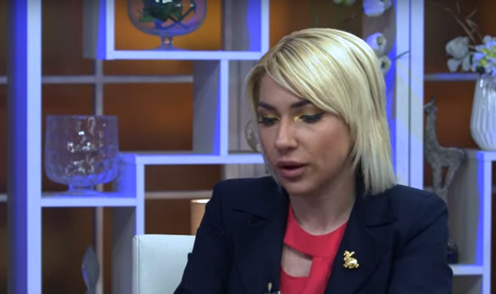 Jovana Jeremić pokazala svoju privatnost: Voditeljka ovo radi kada je kamere ne snimaju (VIDEO)