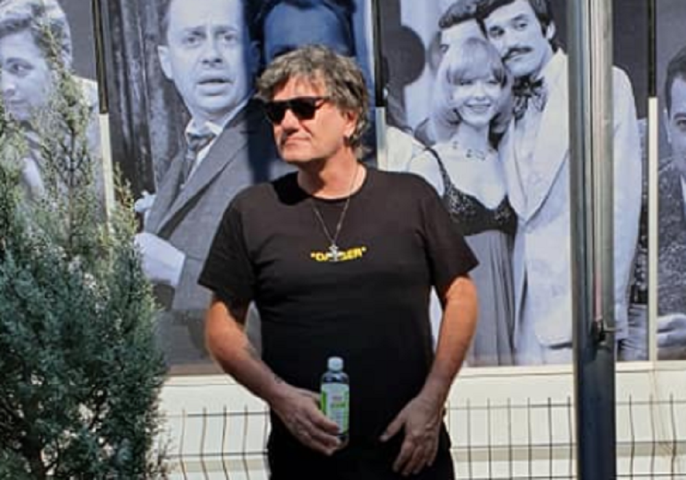 Pisac iz Beograda objavio skandalozan tekst na Fejsbuku, Azdejković ga uništio!