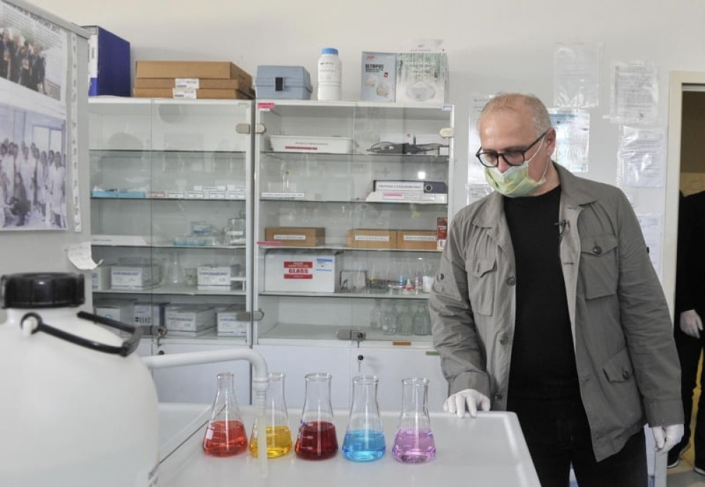 "Od večeras stanovi u našem gradu biće grejani 24 sata, samo ostanite ljudi molim vas kod kuće"