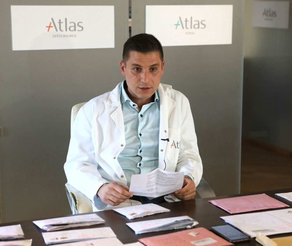 Ljubiši operacija kolena u “Atlasu”