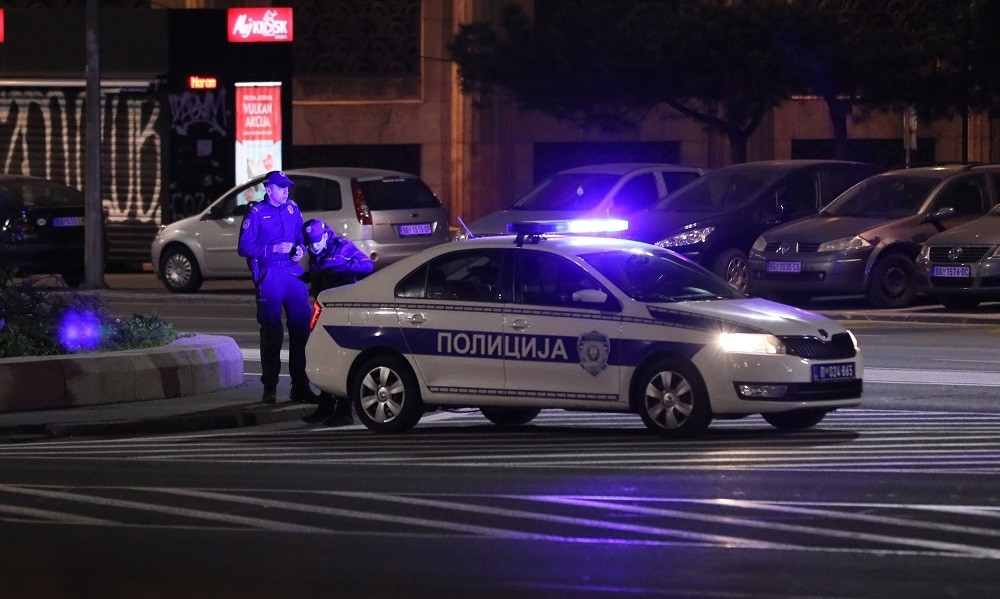 Policija sinoć upala u klub u Beogradu, a tamo šok prizor! Prave žurku i piju usred policijskog časa