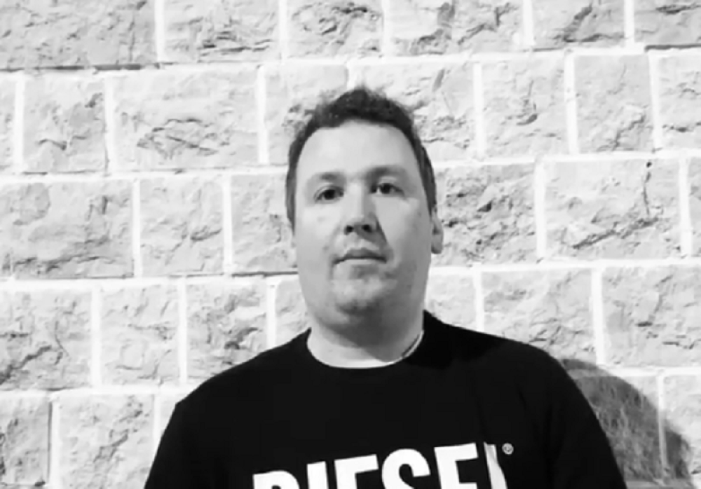 Voditelj zasmejao ceo region! Snimcima u borbi protiv koronavirusa! (VIDEO)