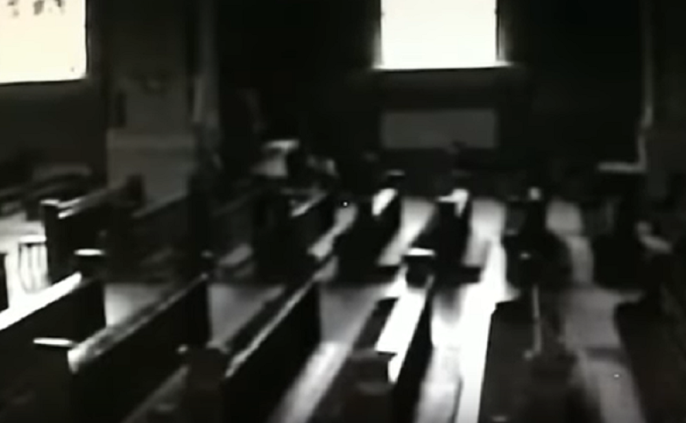 Pogledajte kako se urušava svod katedrale u Zagrebu (VIDEO)