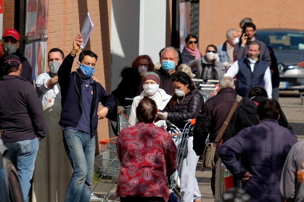 Naučnici strahuju, do 2022. godine korona nas neće napustiti, niti će biti kao do sada!