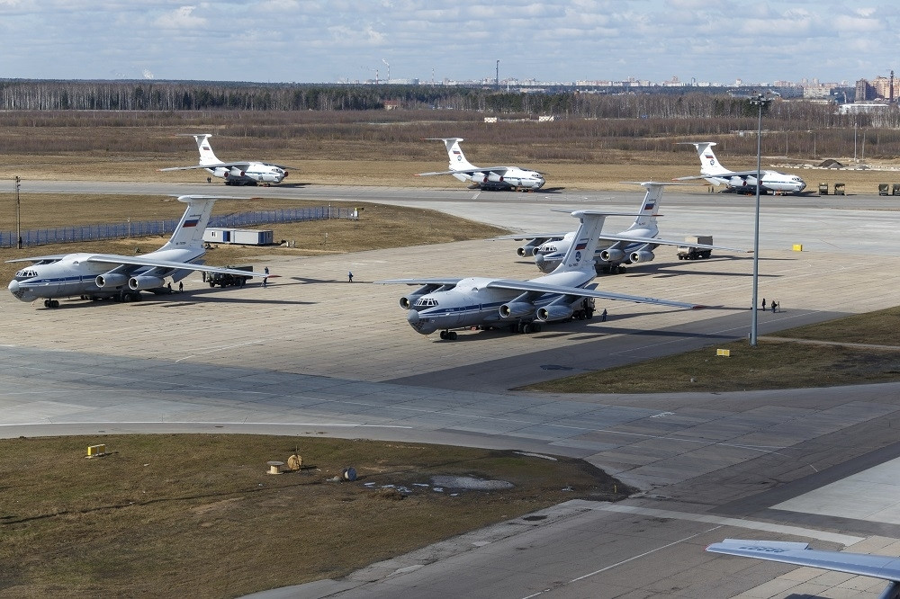 Nestao borbeni avion, mornarica poslata na mesto nesreće