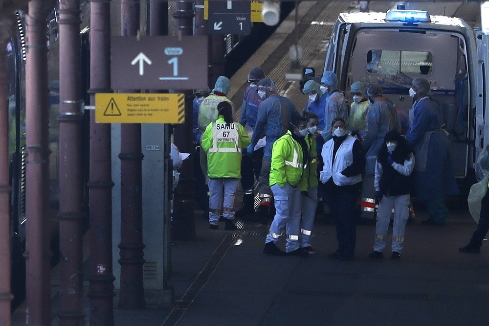 Maske ne štite, koronavirus se prenosi i kretanjem vazduha?