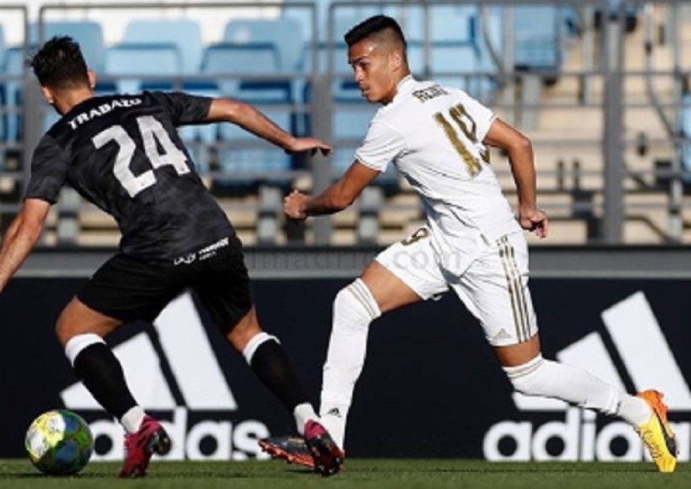 Fudbaler Real Madrida se nabacivao zgodnoj odbojkašici, fanovi ga masovno podržali (FOTO)