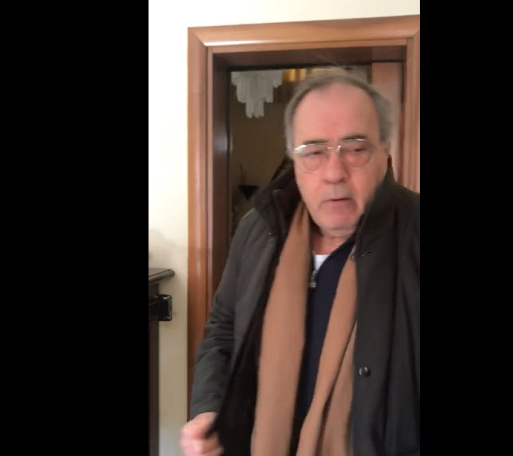 Ludi Italijan želeo je da dobije jednu kafu... Ćerka se uplašila za njegov život, a on je uradio jednu stvar koja je zabavila milione! (VIDEO)