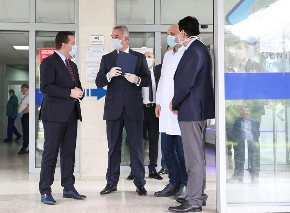 U teškom stanju, tražio pomoć iz Rusije i Francuske!