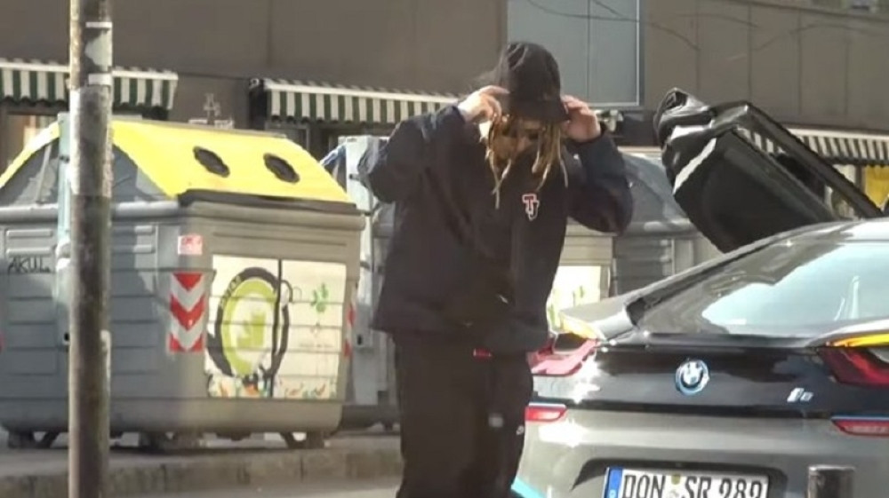 Rasta deli ćeliju sa Malbašom!