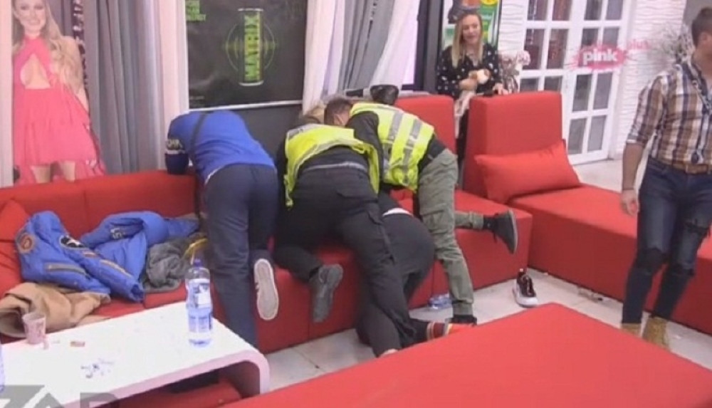 "Jebaću ti mamu" Najžešći okršaj Bore i Janjuša! Hitno reagovalo obezbeđenje!