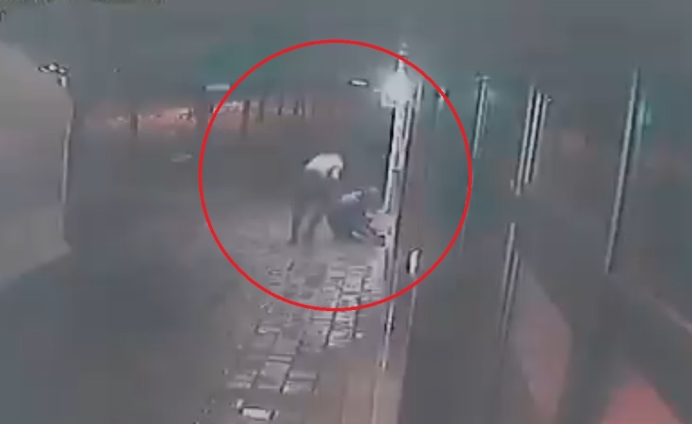 Opljačkan bivši fudbaler Partizana! Kamera snimila ceo užasni čin (VIDEO)