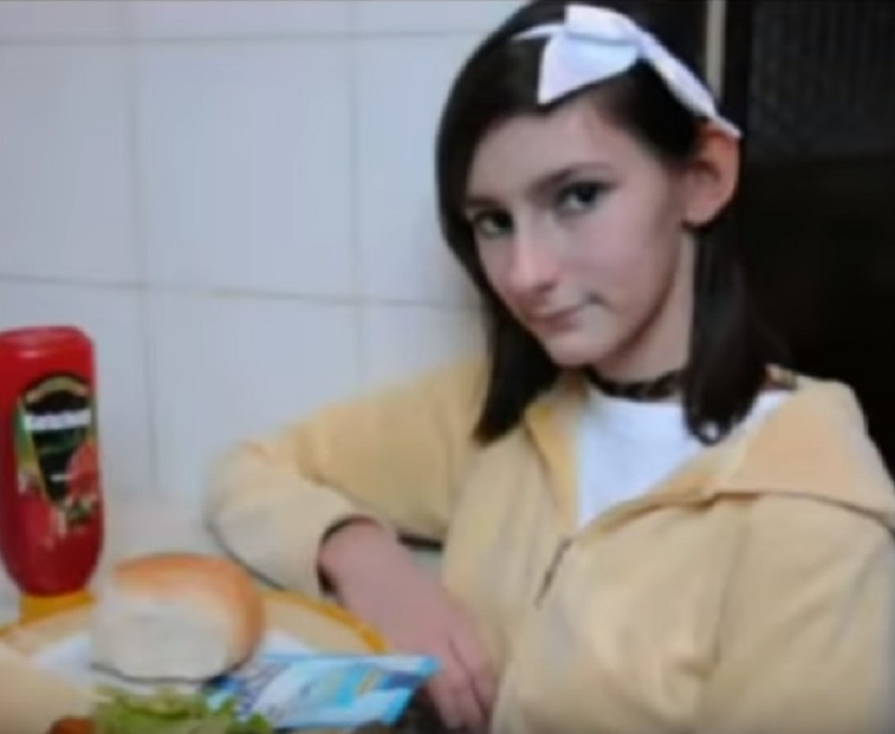 Sećate li se princeze Ozane: Svi pamte njene sendviče i presmešne savete! Danas je supruga top frajera, a ostvarila se i kao majka! (FOTO/VIDEO)