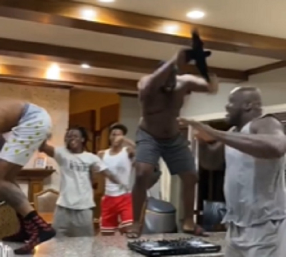 Legenda NBA lige postala di-džej i napravila ludu žurku tokom izolacije (VIDEO)