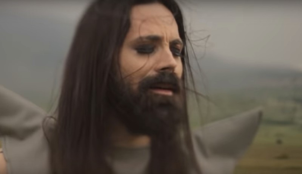 Napad na Boža Vreća i njegovu majku zgrozio region: "Treba te j*bati bejzbolkom od metar, p*derčino!" (FOTO)