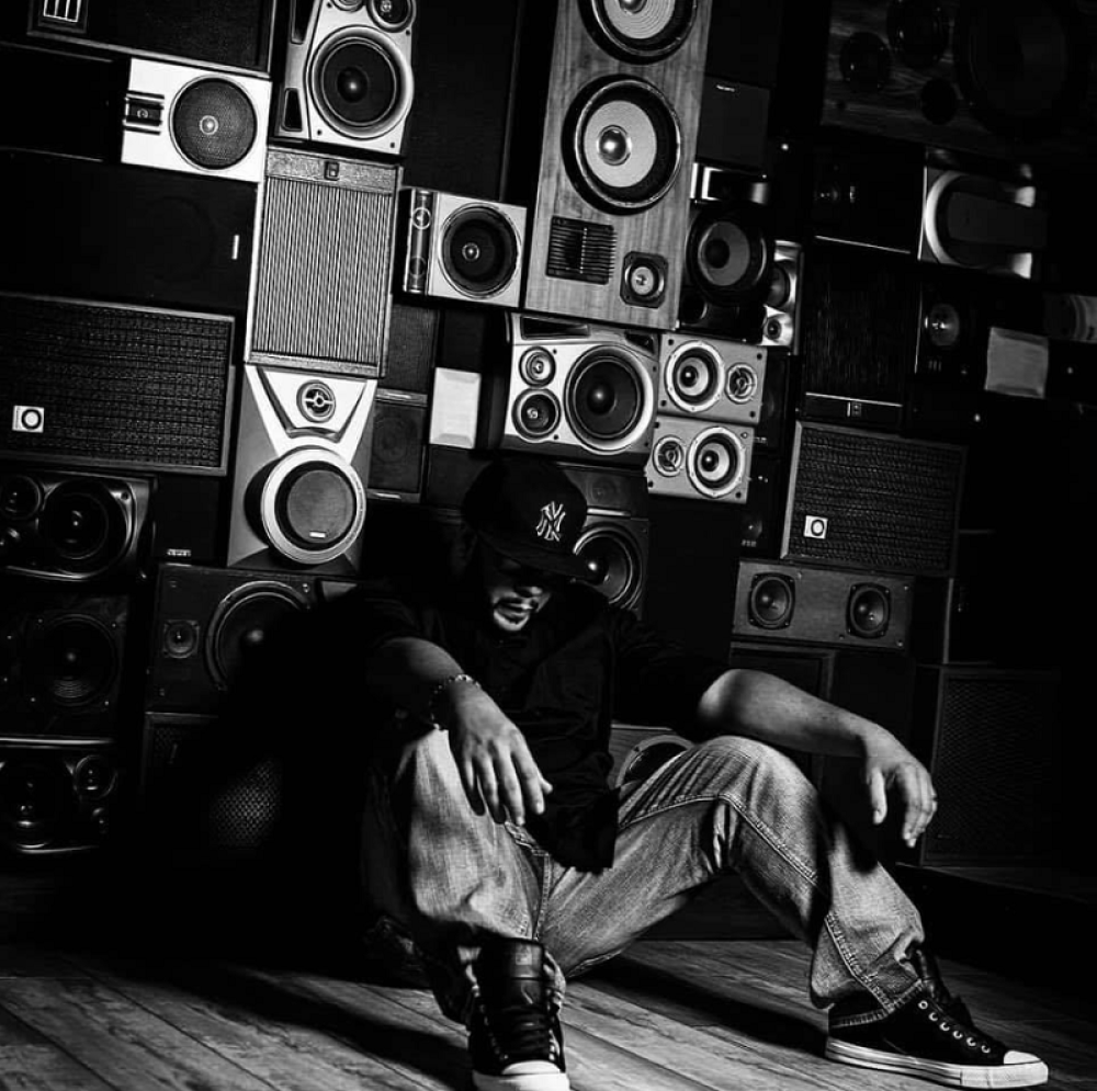 Poznati DJ preminuo od koronavirusa: Doktori nisu hteli da ga testiraju! Porodica neutešna! (FOTO)