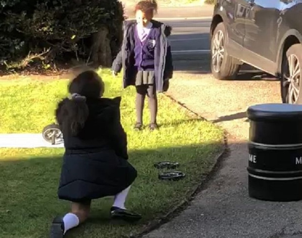 Otac isprepadao decu u izolaciji zbog koronavirusa