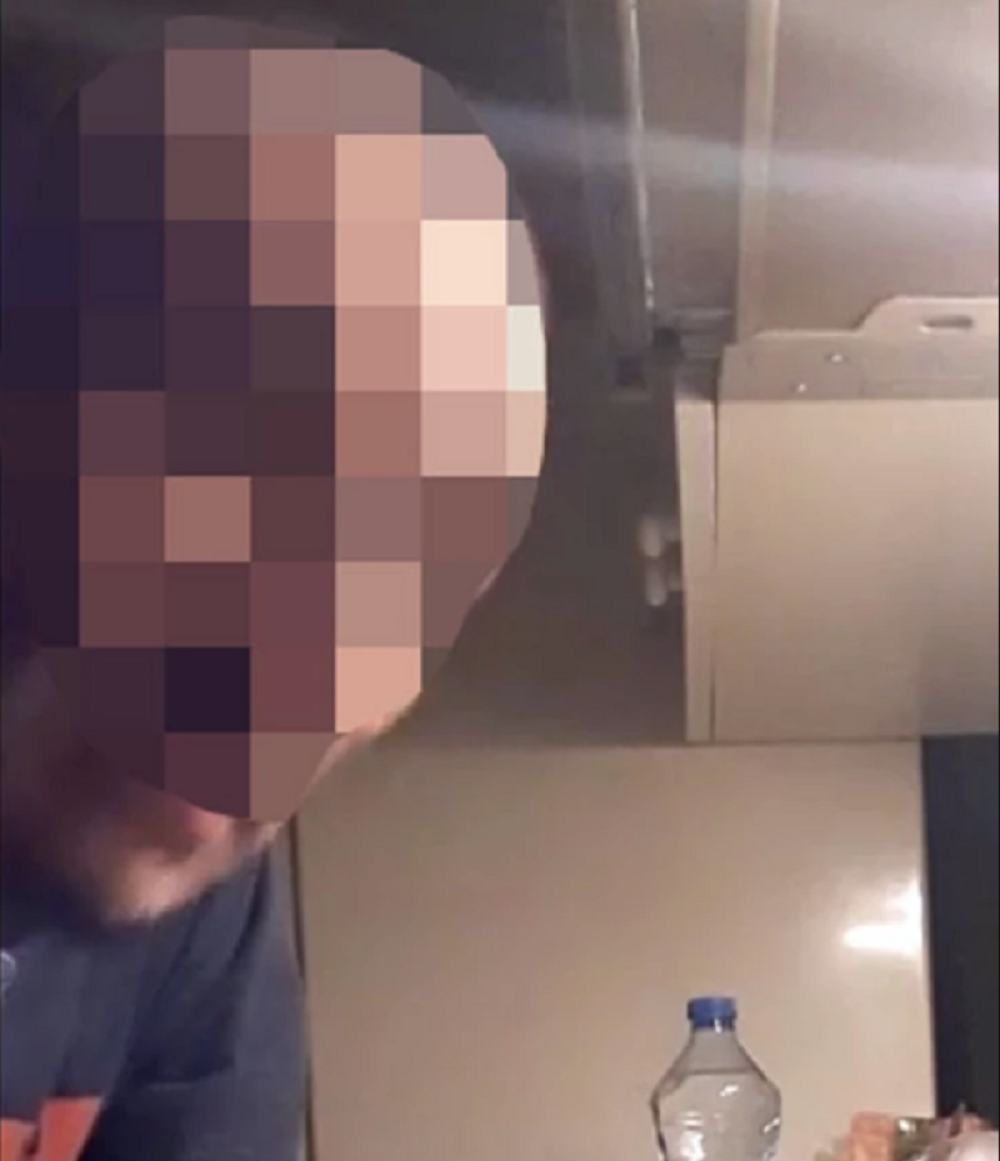 Muškarac je prozivao policiju, a i sve to prenosio uzivo na Fejsbuku (VIDEO)