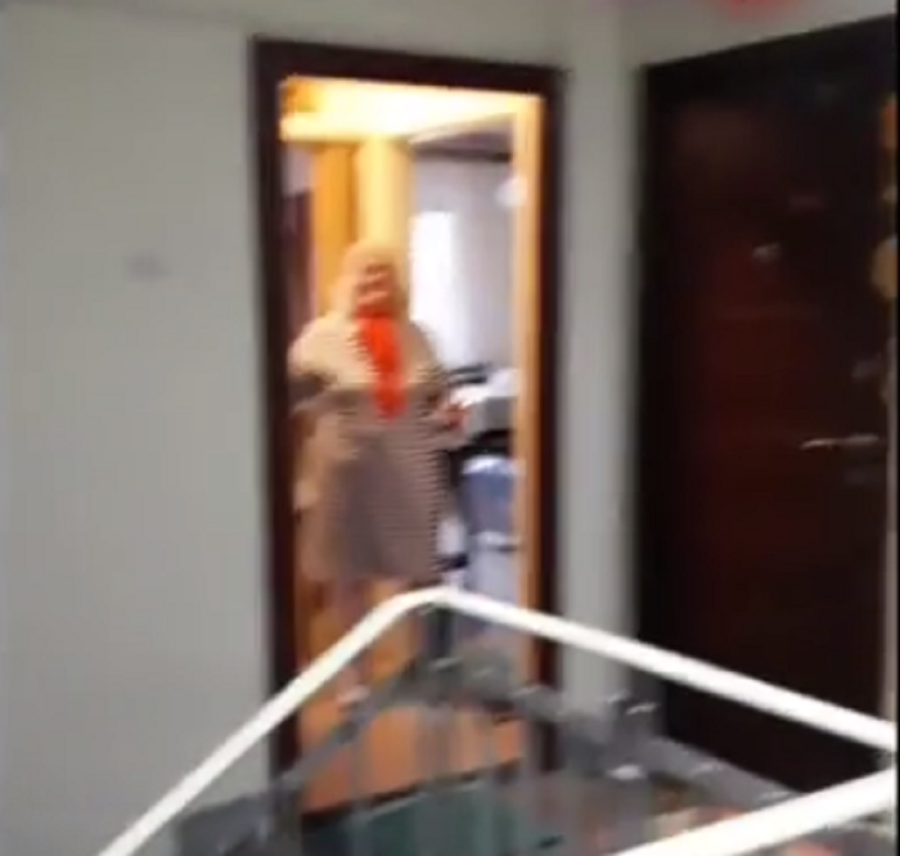 Beograđanka Željka zakucala na vrata svoje majke, a ono što je usledilo će vas oduševiti! (VIDEO)