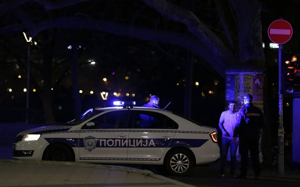 Drama u Novom naselju, muškarac u alkoholisanom stanju pucao sa terase!