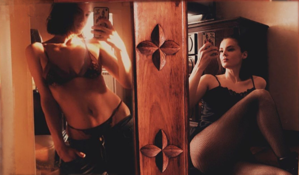 Kućni snimci Slavice Ćukteraš uzdrmali Srbiju - kadrovi pevačicinog tela glavna tema! (FOTO)