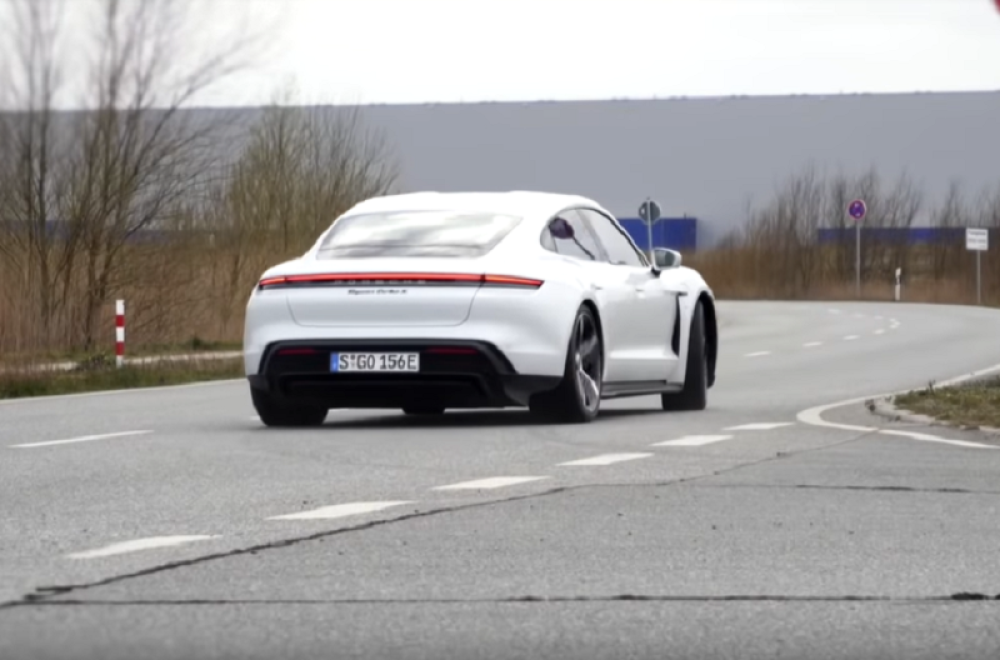 Nemački državljanin vozio auto-putem kod Smedereva brzinom od 239 kilometara na sat