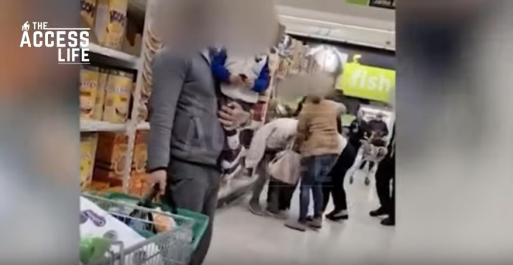 Prvo je bilo frke oko toalet papira, sada je oko... (VIDEO)